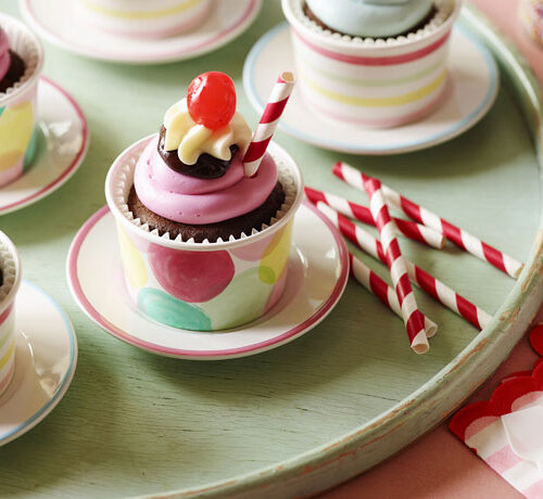 Simple Ice Cream Sundae Cupcakes