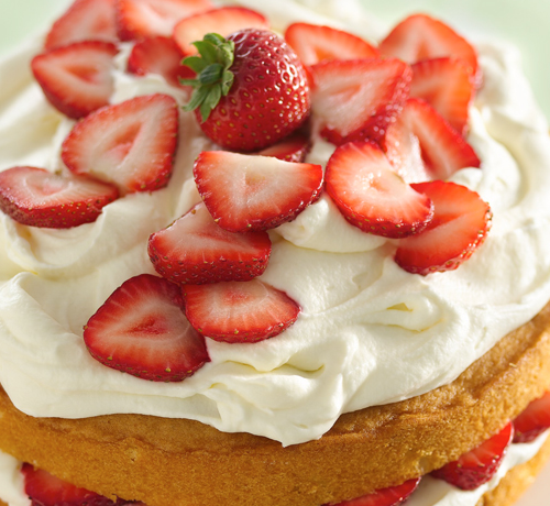 Strawberry & Cream Cake