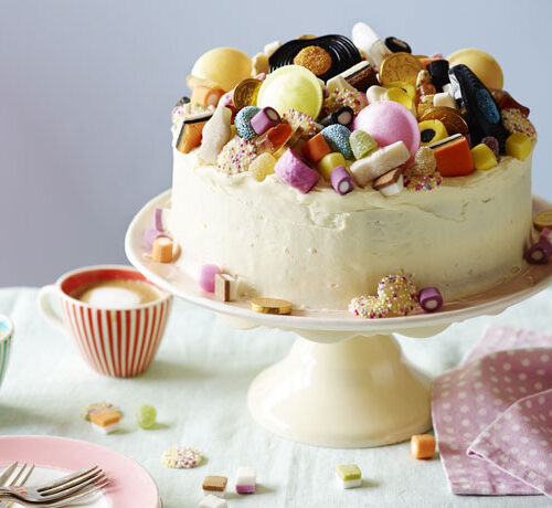 Vanilla Icing Cake with Retro Sweets